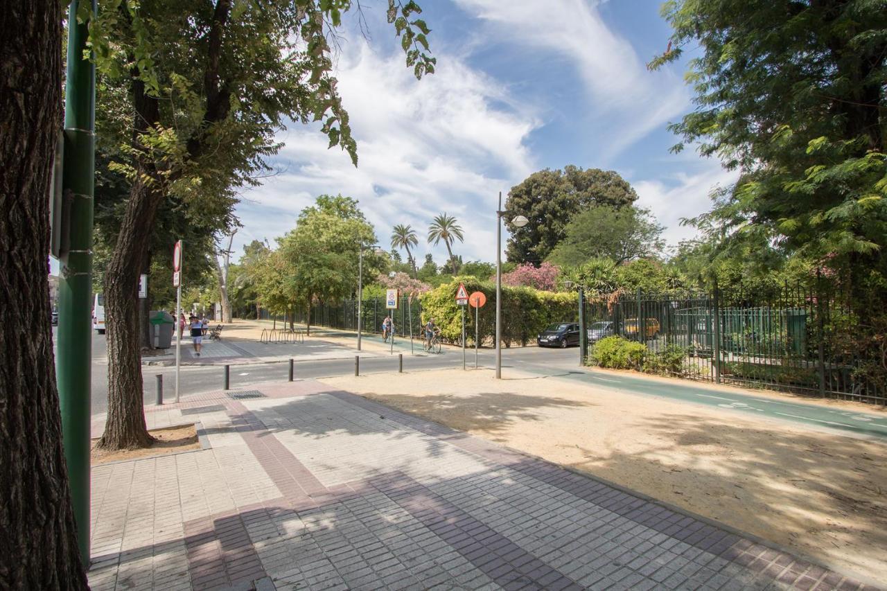 Alkazar Gardens Old Town 6 Pax Apartment Sevilla Bagian luar foto